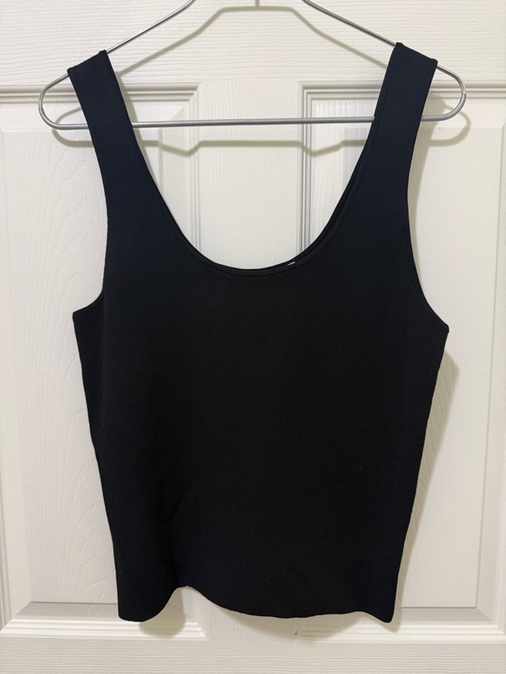 VINCE Large Black Top.